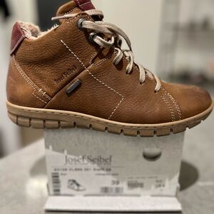 Josef Seibel Tan Leather Ankle Boots